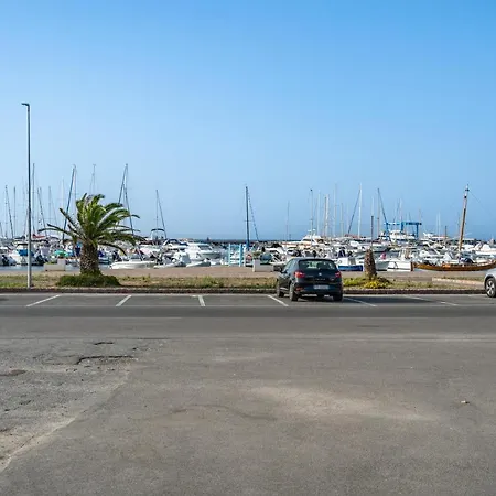 Torre Di Cozy Daire Calasetta